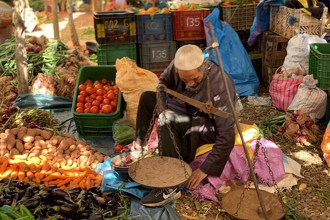 Marrakesh: Agafay Desert Sunset, Camel Ride, and Dinner Show - The 20-minute camel ride on a Berber path: what it feels like