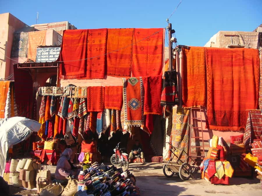 Marrakesh: Guided Souk Shopping Tour with a Local Guide - Meeting in Front of Hotel Ali at Jemaa el-Fna