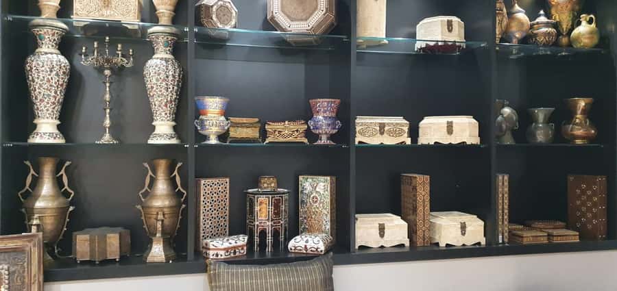 Marrakesh: Guided Souk Shopping Tour with a Local Guide - Morning vs Afternoon: Pick the Slot That Fits Your Trip