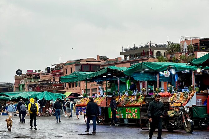 Marrakesh Medina guided Tour - Jemaa el-Fna square: from story to sensory overload