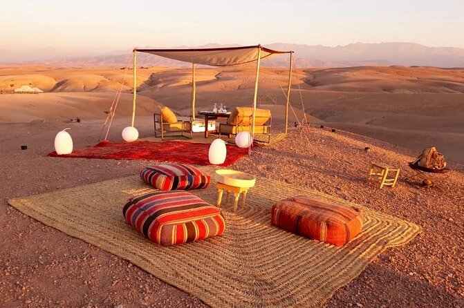 Marrakesh: Sunset Dinner in Agafay Desert with Show & Transfers - The Sunset and Night Sky Moment in Agafay
