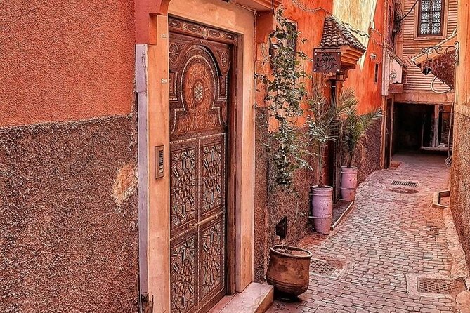 Medina of Marrakech Walking Tour - Bahia Palace: Beauty That Rewards Attention