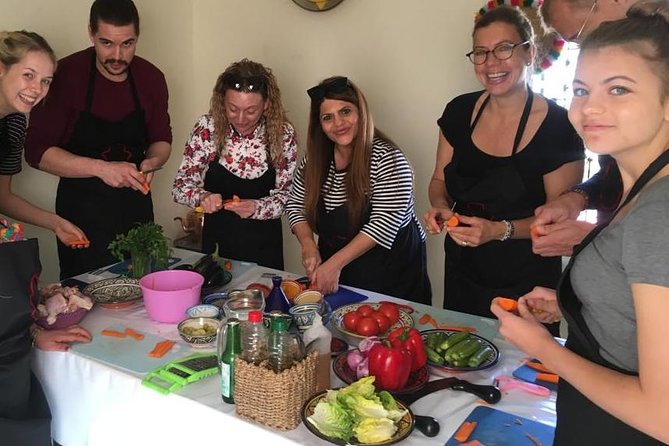 Moroccan Cooking Class & Marrakech Market Visit with Chef Khmisa - Finding the Right Starting Point: Bab Doukkala Meeting Spot and Medina Reality