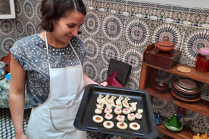 Moroccan Hands on traditional pastries & Tea class in Marrakech - What You Actually Get: Coffee, Pastries, Recipes, and That Take-Home Box