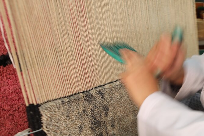 Myrugy-Small Group Rug Making Workshop in Marrakech with Licensed - Time and Logistics in Marrakech: Plan for the Real Finish Time