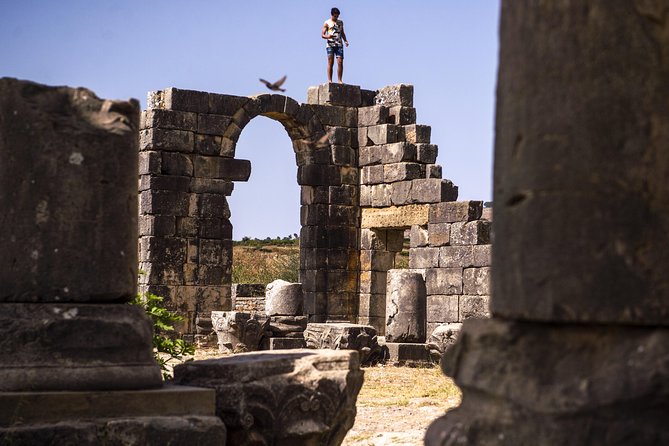 Private Day Trip to Volubilis Meknes and Moulay Driss From Fez - Meknes: Bab Mansour and the granary power of El Heri es-Souani