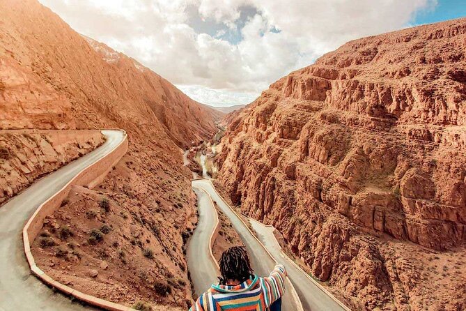 Private Excursion from Ouarzazate to Gorges Dades, Valley of Roses and Skoura - Mansour El Eddahbi Dam: a surprising first stop for water and survival