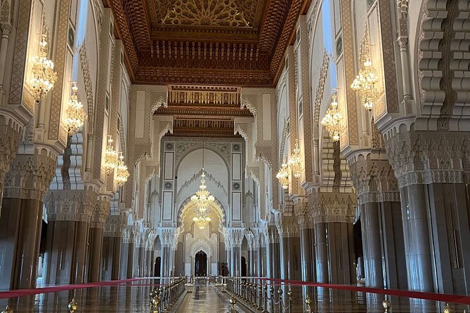 Private Full-Day Tour in Casablanca with Pickup - Ville Art-Deco around Place Mohamed V: postcards of a planned city