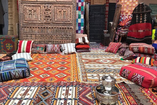 Private Full-Day Tour in Casablanca with Pickup - Old Medina of Casablanca: older buildings and real market texture