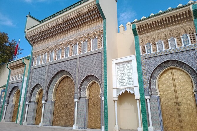 Private Guided Tour in Fez Medina - Where the tour starts: Bab Boujeloud to get your bearings