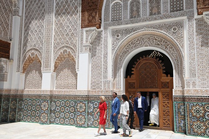 Private Guided Tour in Medina Marrakech - Stop 3: Koutoubia Mosque, the minaret that anchors Marrakech