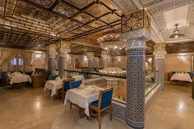 Private Guided Tour of Casablanca Including Mosque Entrance - Central Marketplace and the craft stop: browse smart