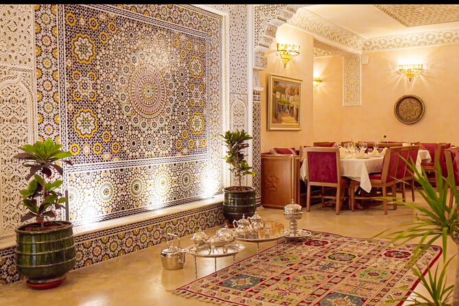 Private Guided Tour of Casablanca Including Mosque Entrance - Transport, timing, and what the price really buys