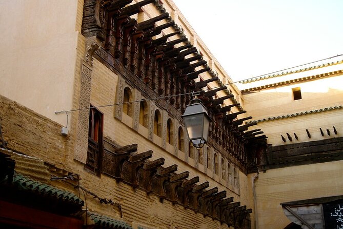Private Guided Walking Tour in Fez Medina - Museo Nejjarine and the riad museum feeling