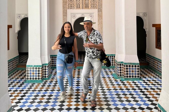 Private Historical Guided Tour in Marrakech - Souks and artisan corners: shopping with your eyes open
