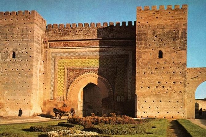 Private Meknes Volubilis -Mouly Idriss day trip from Fez - Moulay Idriss: the holy town feel and what non-Muslim visitors should expect