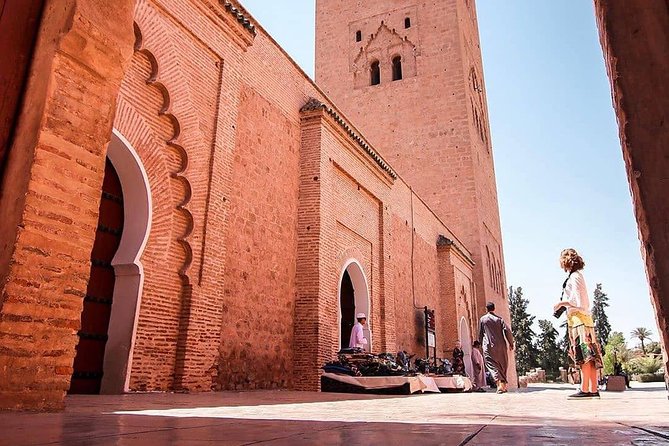 Private Tour: Marrakech Medina By Night - Safety and comfort on narrow streets