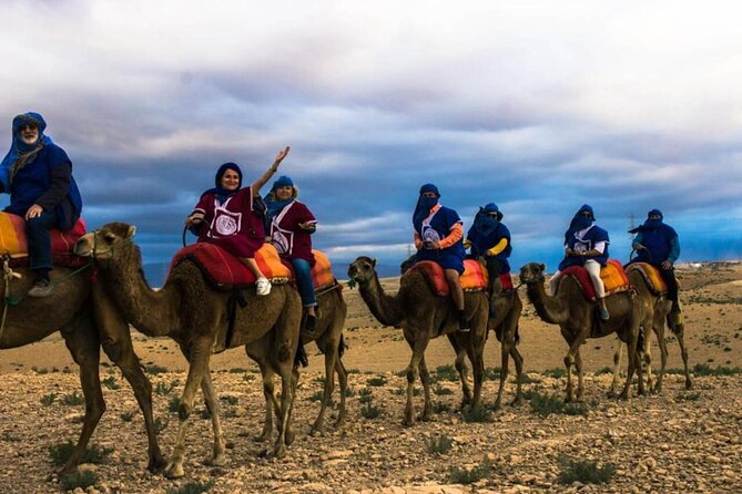 Quad Biking & Camel Ride in Agafay Desert with Dinner Show - Sunset and the Dinner Show: Where the Evening Turns Special