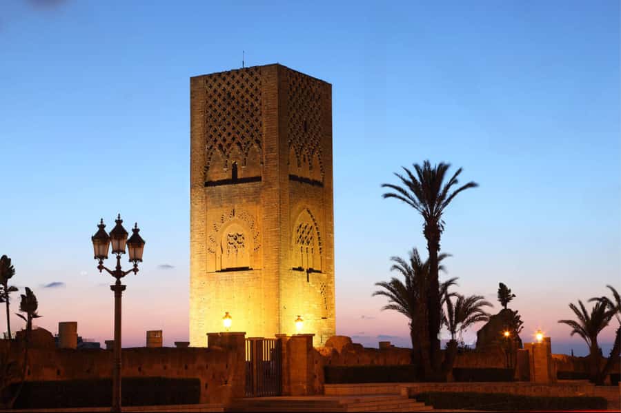 Rabat: Night Tour with traditional Moroccan Dinner - Old Market Rabat souks: shopping with a guide, not a maze