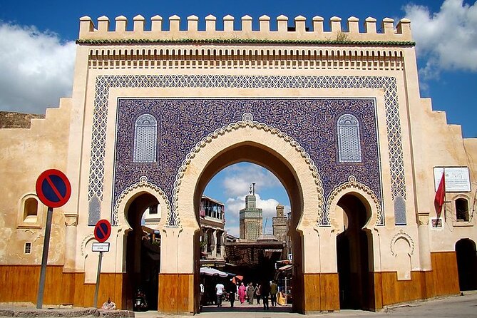 Shared Half Day Guided Fes Tour with Local Guide - Bou Inania Medersa: a short visit with a big pay-off