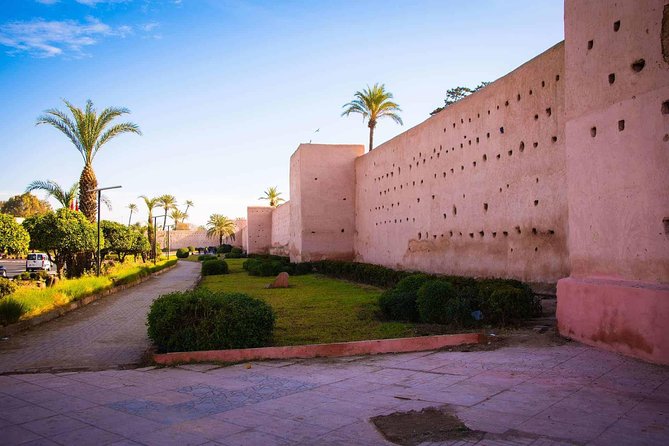 Shuttle from Marrakech airport to hotels // riads medina - Comfort, Family Extras, and What You Actually Get in the Car