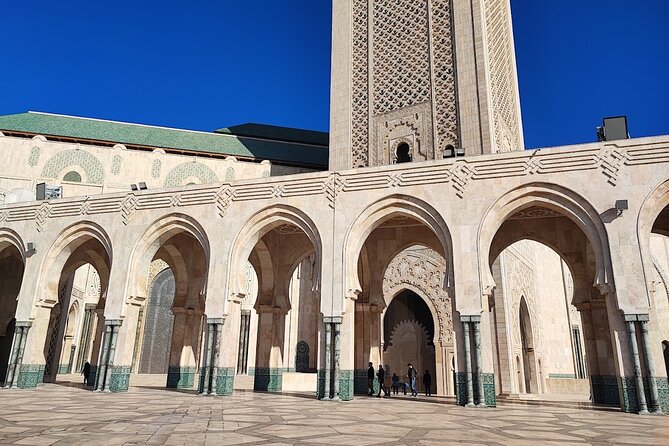 Skip the line Hassan 2 mosque Premium Tour entry ticket included - Group size, crowding, and why pacing can feel different