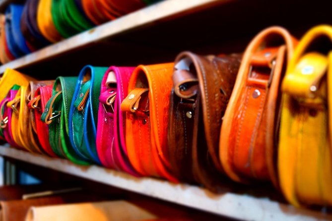 Souks Shopping Tours - Bargaining help that feels normal, not awkward