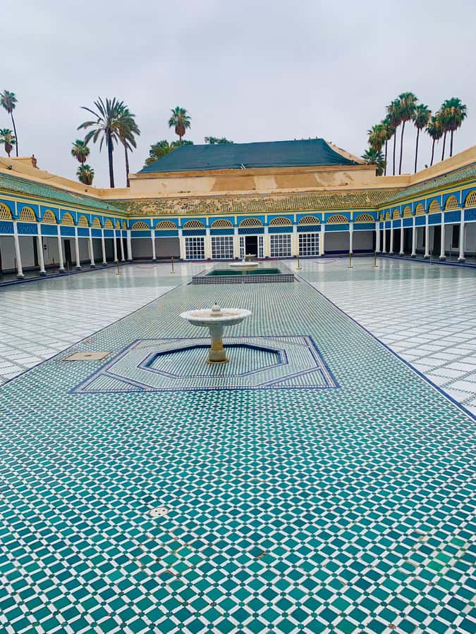 Sparkling Marrakech through the eyes of your local Guide - Starting at Argana Café, then stepping straight into Jemaa el-Fnaa