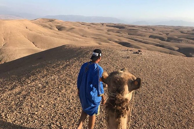 Sunset Camel Ride in the AGAFAY DESERT trip from Marrakech - Touareg robes and the cheich, practical and stylish
