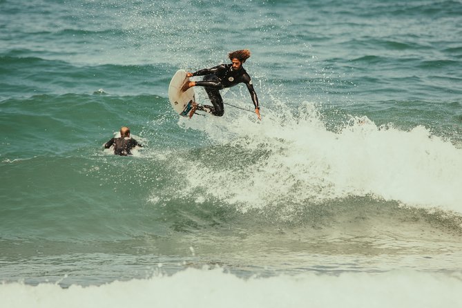 Surf Rental - Gear and comfort: board, wetsuit, leash, and why that matters