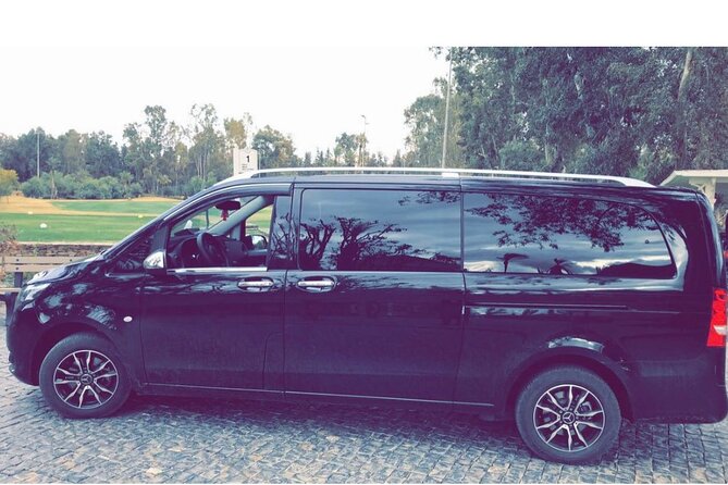 TAXI Airport private transfers - The Medina drop-off challenge, solved the practical way