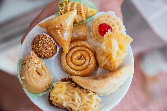 The 10 Tastings of Marrakech With Locals: Private Food Tour - Starting at Place des Ferblantiers, then walking Marrakech with purpose