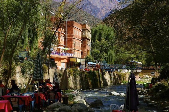 The Ourika valley for a day trip - What to do about lunch, since it is not included