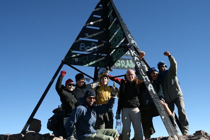 Toubkal trek - 2 days - Camping near 3,206m: what that night feels like