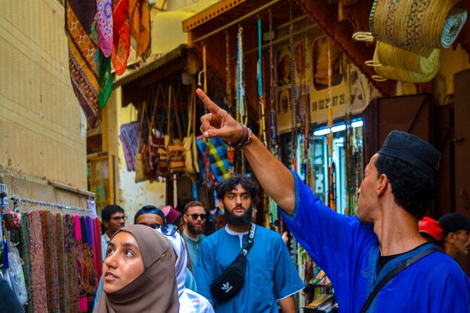 Tour guide in the old city of Fez - Bab Boujloud and Bab Abi El Guind: Your Wayfinding Anchors