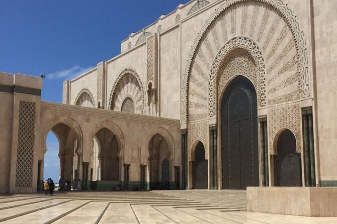 Tour of Casablanca from cruise or hotels, guided tour. - Corniche d’Ain Diab and the beach pause, sea air and modern Moorish mix