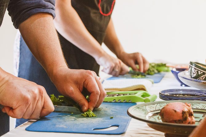 Vegetarian and vegan cooking class - Moroccan mint tea: a small ritual that makes the meal feel complete