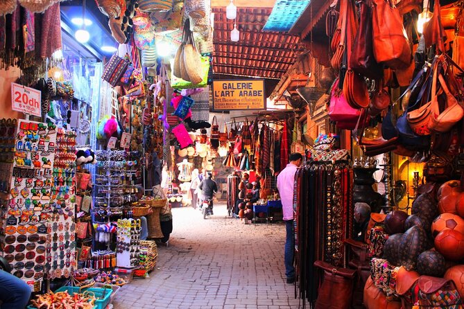 VIP shopping tour in the local souks of Marrakech - How to haggle here without getting worn out
