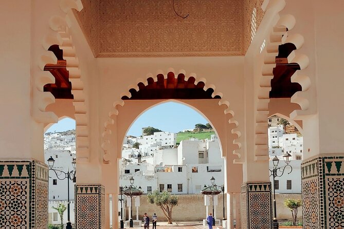 Visit Casablanca from the port or hotels - Stop 6: La Corniche promenade, Atlantic air and a slower pace