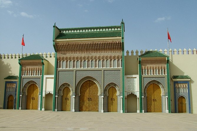 walking day : private excursion in the ancient city of Fez - Stop 2: Fez Medina, where the city institutions show up